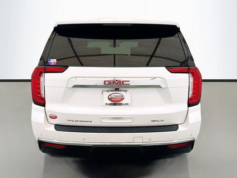 Used 2024 GMC Yukon SLT w/ SLT Luxury Package RWD image 5