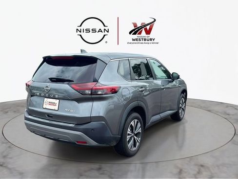 Used 2022 Nissan Rogue SV AWD/4WD image 6