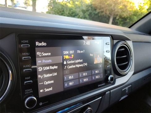 Used 2021 Toyota Tacoma TRD Off-Road image 18