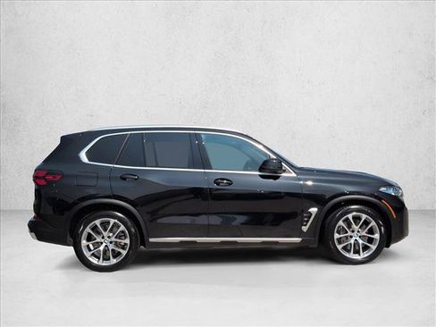 Used 2026 BMW X5 xDrive50e AWD/4WD image 4