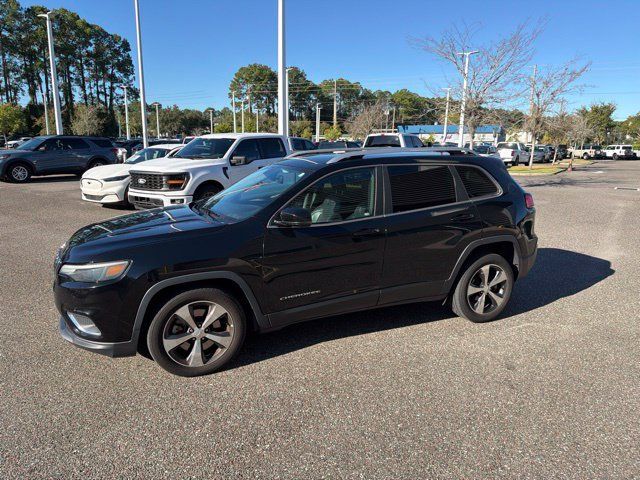 Used 2019 Jeep Cherokee Limited FWD image 10