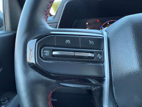 Certified 2023 Chevrolet Colorado Z71 w/ Z71 Convenience Package 2 image 35