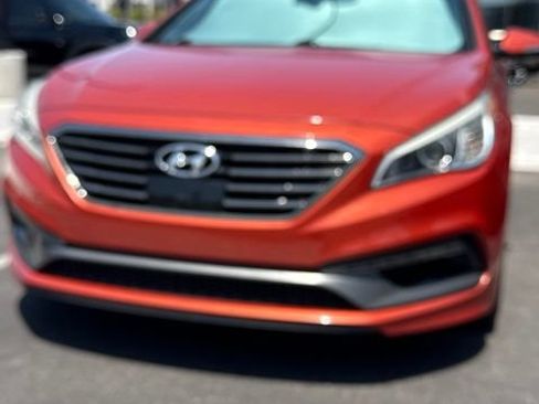 Used 2015 Hyundai Sonata Limited 2.0T FWD image 2