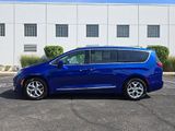 Used 2018 Chrysler Pacifica Touring-L w/ Tire & Wheel Group image 5