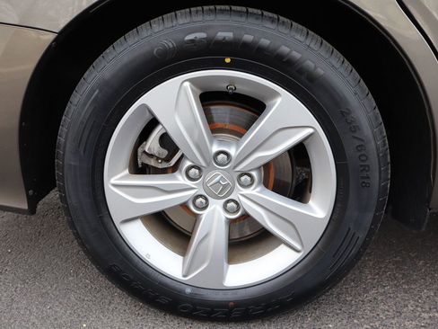 Used 2018 Honda Odyssey EX-L image 44