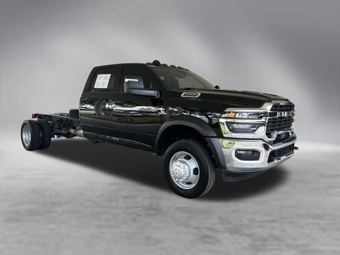Used 2025 RAM 5500 Tradesman AWD/4WD image 2