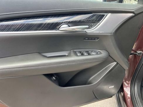 Used 2022 Cadillac XT6 Premium Luxury w/ LPO, Floor Liner Package AWD/4WD image 16