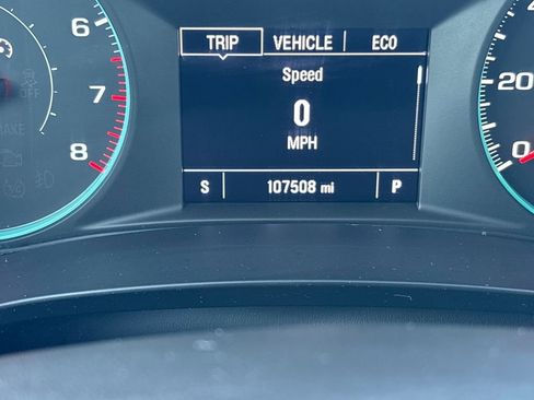 Used 2023 Chevrolet Malibu LT FWD image 32