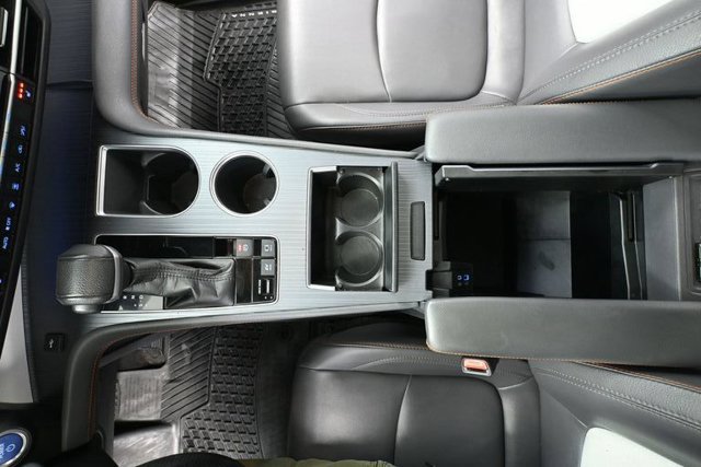 Used 2021 Toyota Sienna XSE FWD image 26