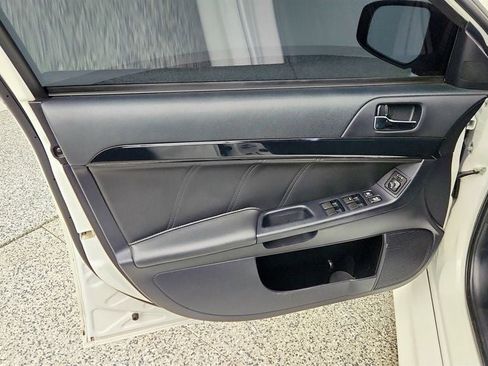 Used 2015 Mitsubishi Lancer Evolution GSR image 10