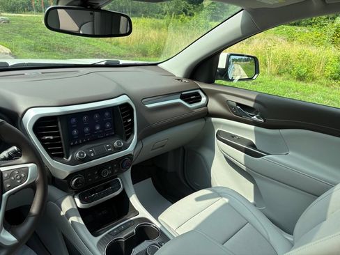 Used 2023 GMC Acadia SLT w/ Preferred Package AWD/4WD image 49