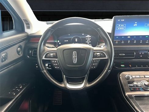 Used 2021 Lincoln Nautilus Reserve w/ Monochromatic Package image 12