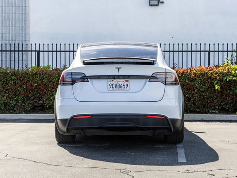 Used 2022 Tesla Model X AWD/4WD image 6