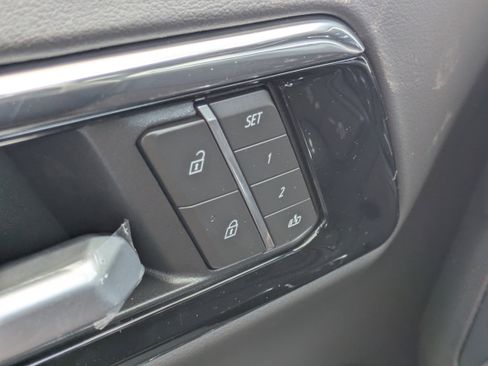 New 2026 Chevrolet Suburban Premier RWD image 27