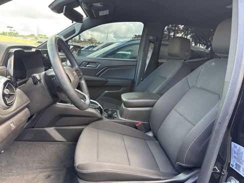 Used 2023 Chevrolet Colorado LT w/ LT Convenience Package image 5