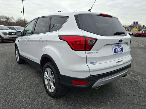 Certified 2019 Ford Escape SE image 5