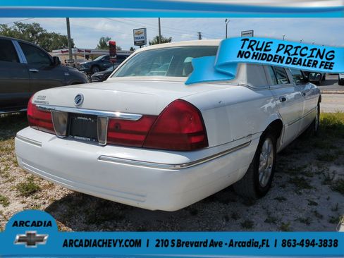 Used 2004 Mercury Grand Marquis LS RWD image 3