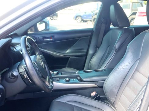 Used 2016 Lexus IS 200t w/ F Sport Package RWD image 14