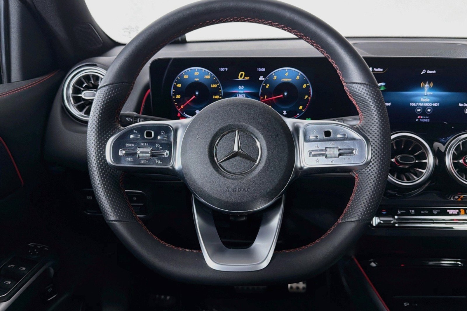 Used 2023 Mercedes-Benz GLB 250 4MATIC image 20