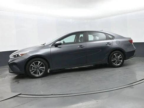 Used 2024 Kia Forte LXS FWD image 5
