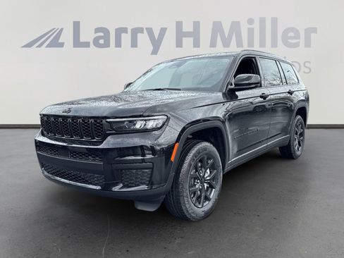 New 2025 Jeep Grand Cherokee L Altitude image 4