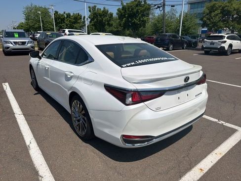 Used 2025 Lexus ES 300h w/ Technology Package FWD image 7