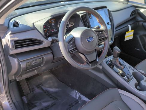 Certified 2025 Subaru Crosstrek 2.5i Limited w/ Crosstrek Mirror Package image 9