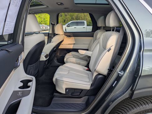 Used 2023 Hyundai Palisade Limited AWD/4WD image 29