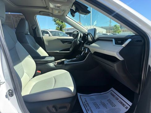 Used 2025 Toyota RAV4 Limited w/ Advanced Technology Package AWD/4WD image 10