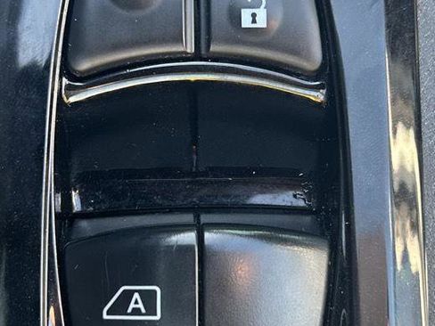 Used 2023 Nissan Altima 2.5 SV image 6