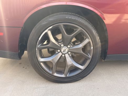 Used 2019 Dodge Challenger SXT w/ Plus Package image 29