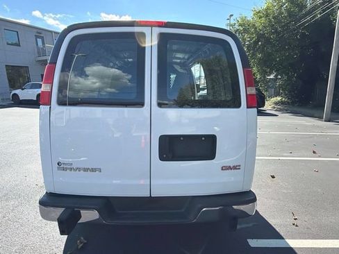 Used 2018 GMC Savana 2500 w/ Driver Convenience Package RWD image 13