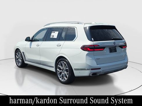 Used 2023 BMW X7 xDrive40i w/ Executive Package AWD/4WD image 4