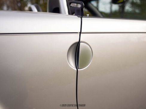 Used 2005 Chevrolet SSR w/ Preferred Equipment Group image 80