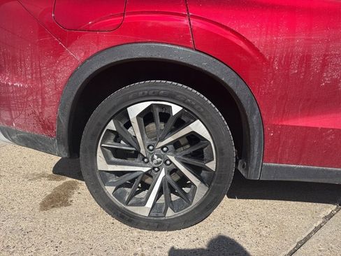 Used 2023 Mitsubishi Outlander SE image 7