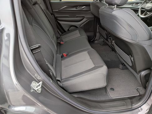 New 2025 Jeep Grand Cherokee Laredo X image 30