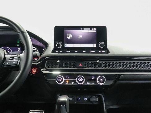 Used 2025 Honda Civic Sport image 13