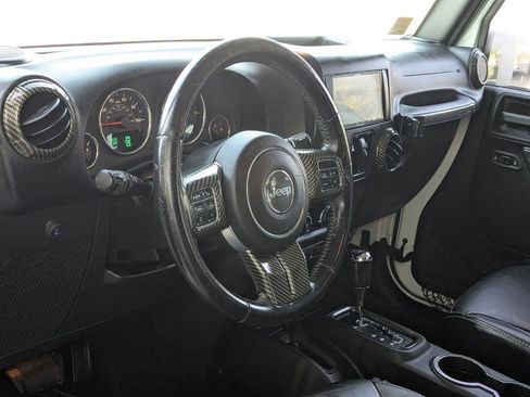 Used 2015 Jeep Wrangler Unlimited Sport image 17