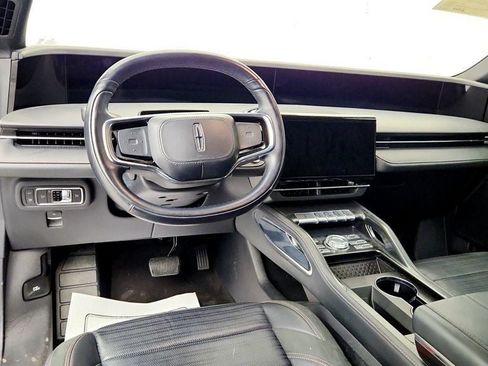 Used 2024 Lincoln Nautilus Reserve w/ Equipment Group 202A AWD/4WD image 13