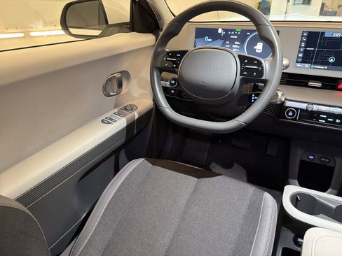 Used 2024 Hyundai Ioniq 5 SEL AWD/4WD image 27