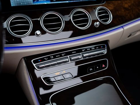Used 2023 Mercedes-Benz E 350 Sedan image 51