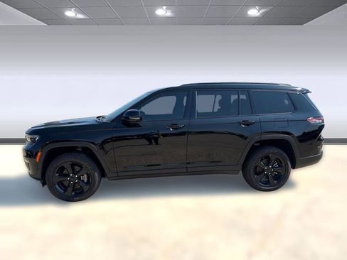New 2025 Jeep Grand Cherokee L Limited w/ Luxury Tech Group II image 2