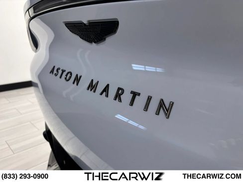 Used 2021 Aston Martin DBX AWD/4WD image 36