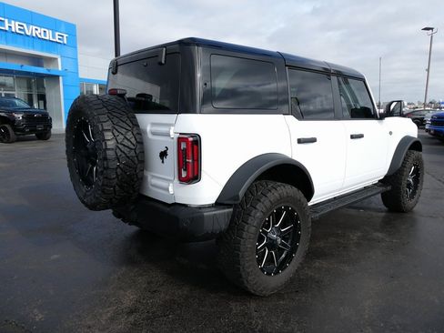 Used 2024 Ford Bronco Wildtrak image 5