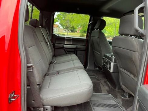 Used 2018 Ford F150 XLT w/ Equipment Group 302A Luxury AWD/4WD image 18