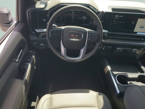 Used 2026 GMC Sierra 2500 SLT w/ SLT Premium Package AWD/4WD image 12
