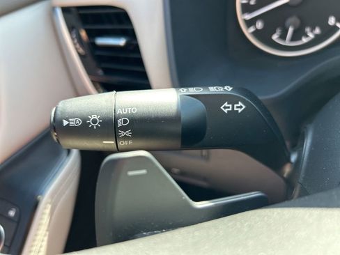 Certified 2023 Nissan Rogue SL w/ SL Premium Package image 30