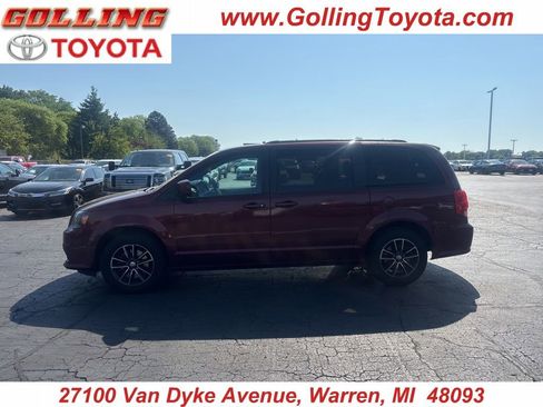 Used 2019 Dodge Grand Caravan GT FWD image 1