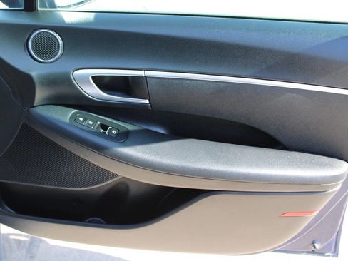Used 2022 Hyundai Sonata SE FWD image 12