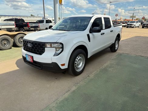 New 2025 Ford Maverick XL w/ Equipment Group 101A image 33